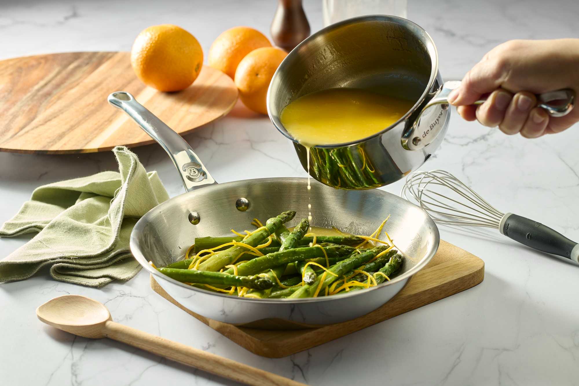 La recette des asperges vertes au beurre d'orange