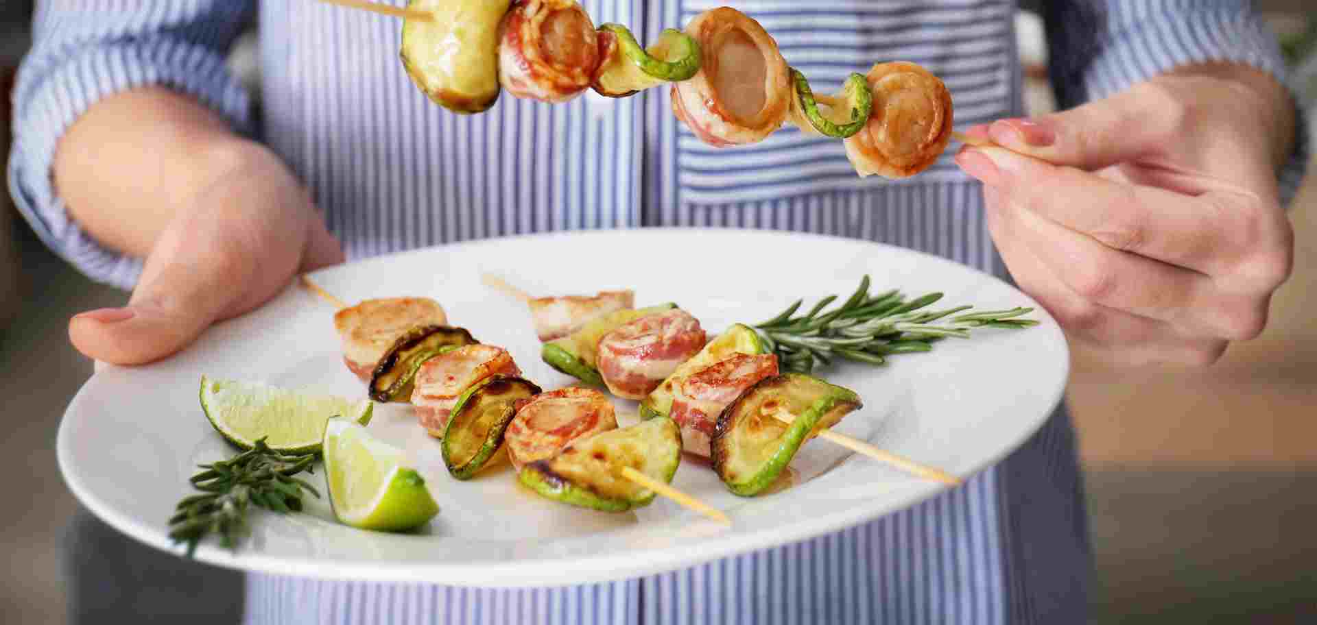 Brochettes sucrées salées courgettes abricots